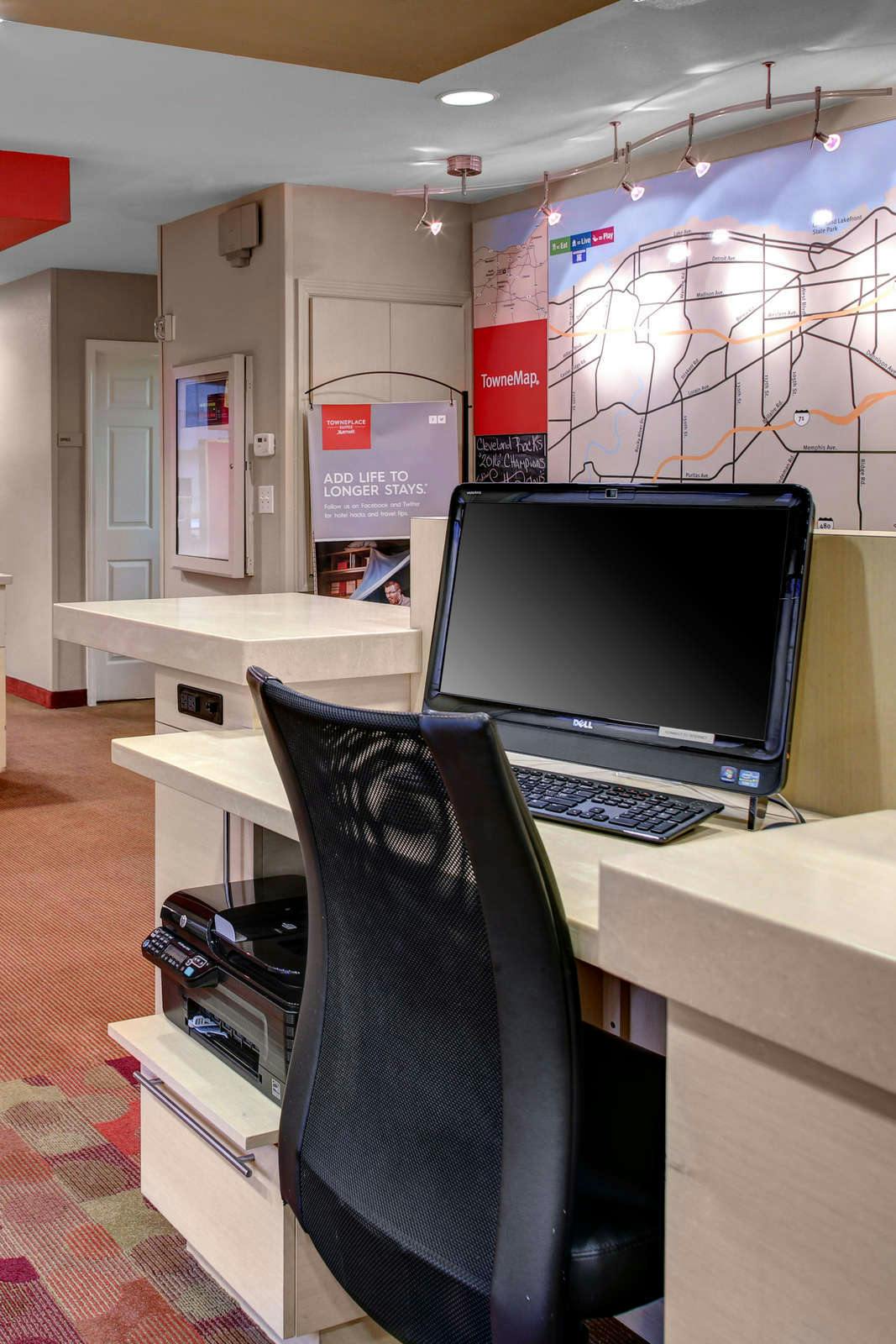 Hotel MainStay Suites Middleburg Heights photo 5