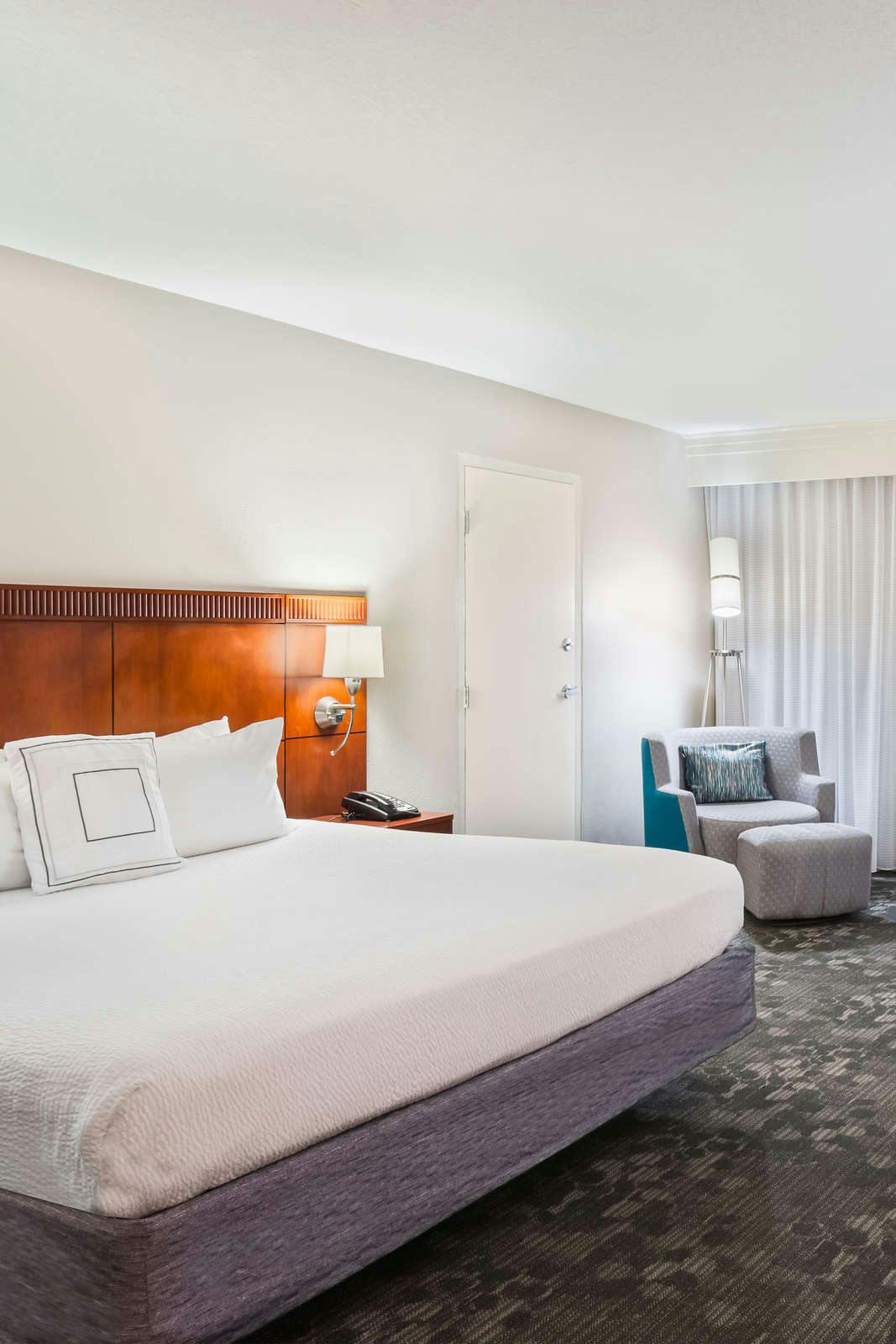 Hotel Courtyard by Marriott Gulfport Beachfront photo 1