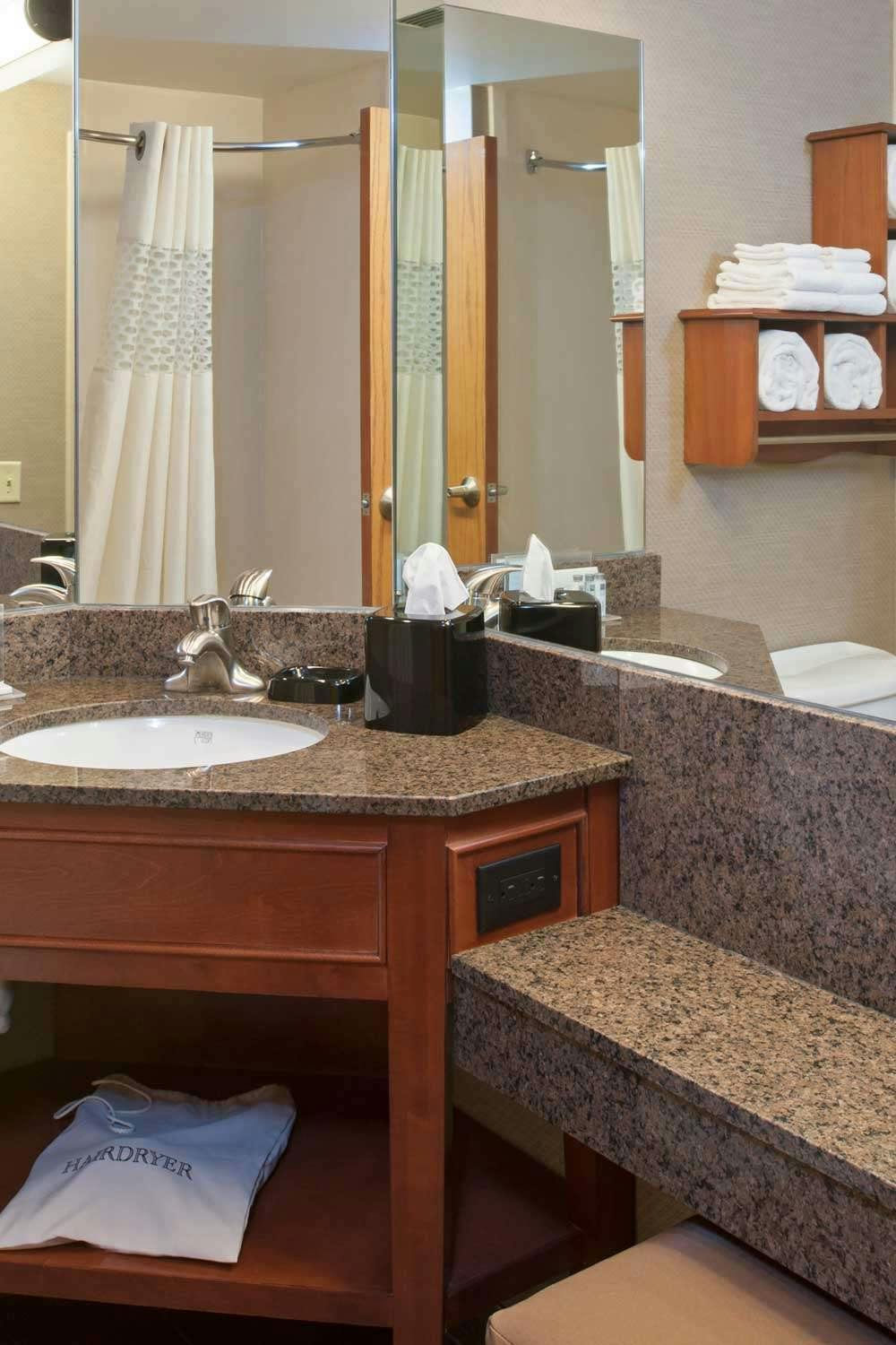 Hotel Hampton Inn Muskegon photo 4