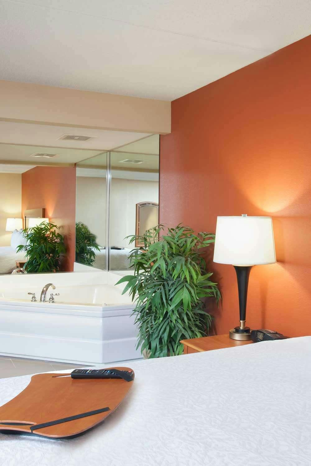 Hotel Hampton Inn Muskegon photo 1