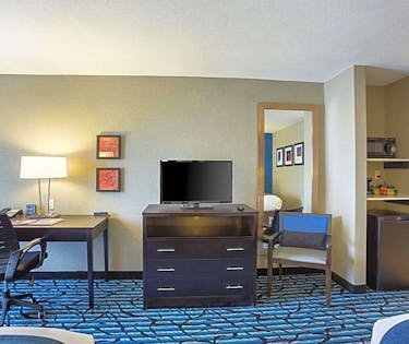 Comfort Suites University Baton Rouge Hoteltonight