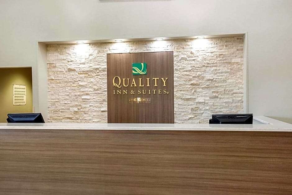 Quality Inn Suites Arnold St Louis Missouri Around Me