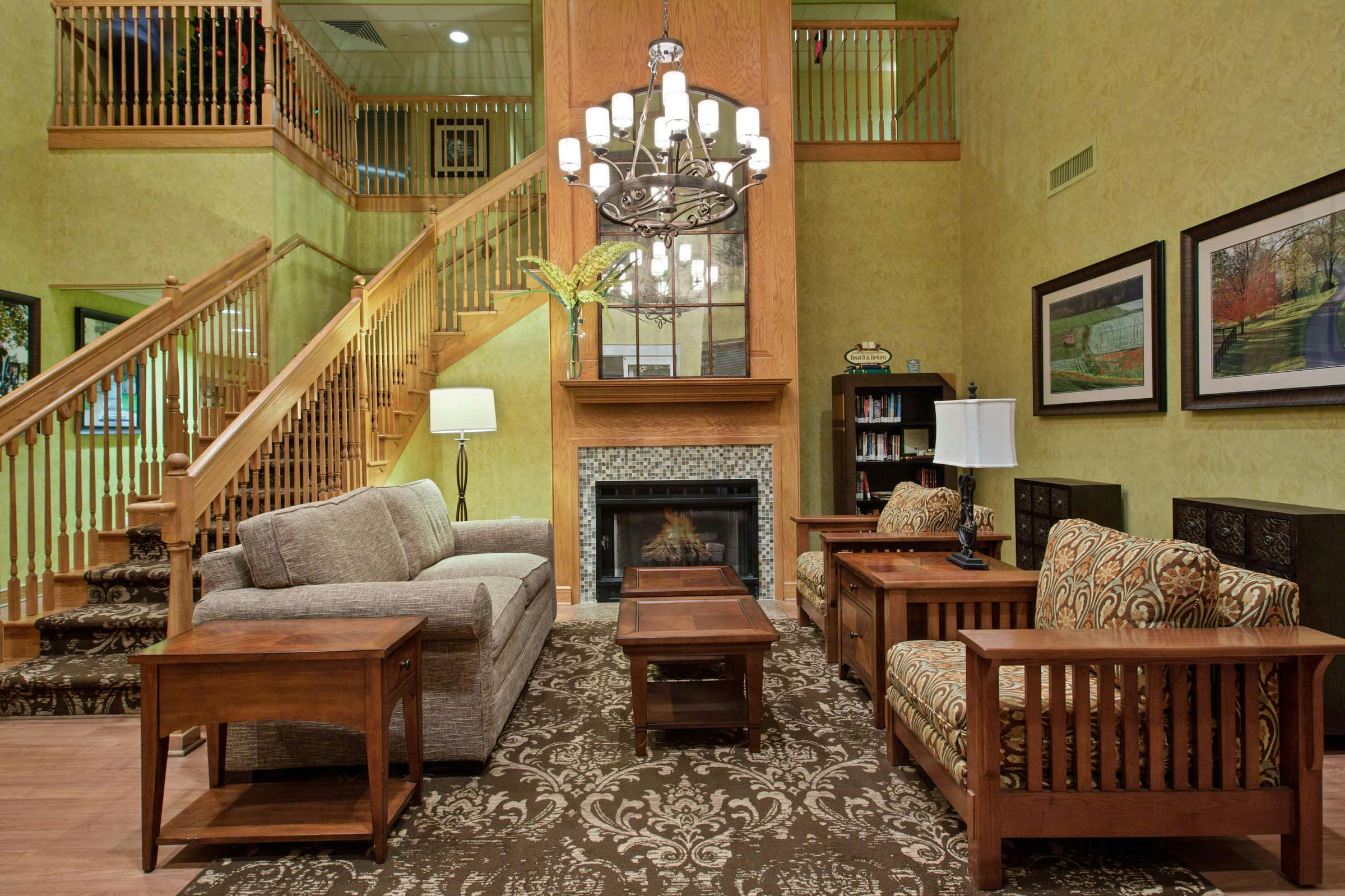 Hotel Country Inn & Suites by Radisson, Williamsburg Historic Area, VA photo 1