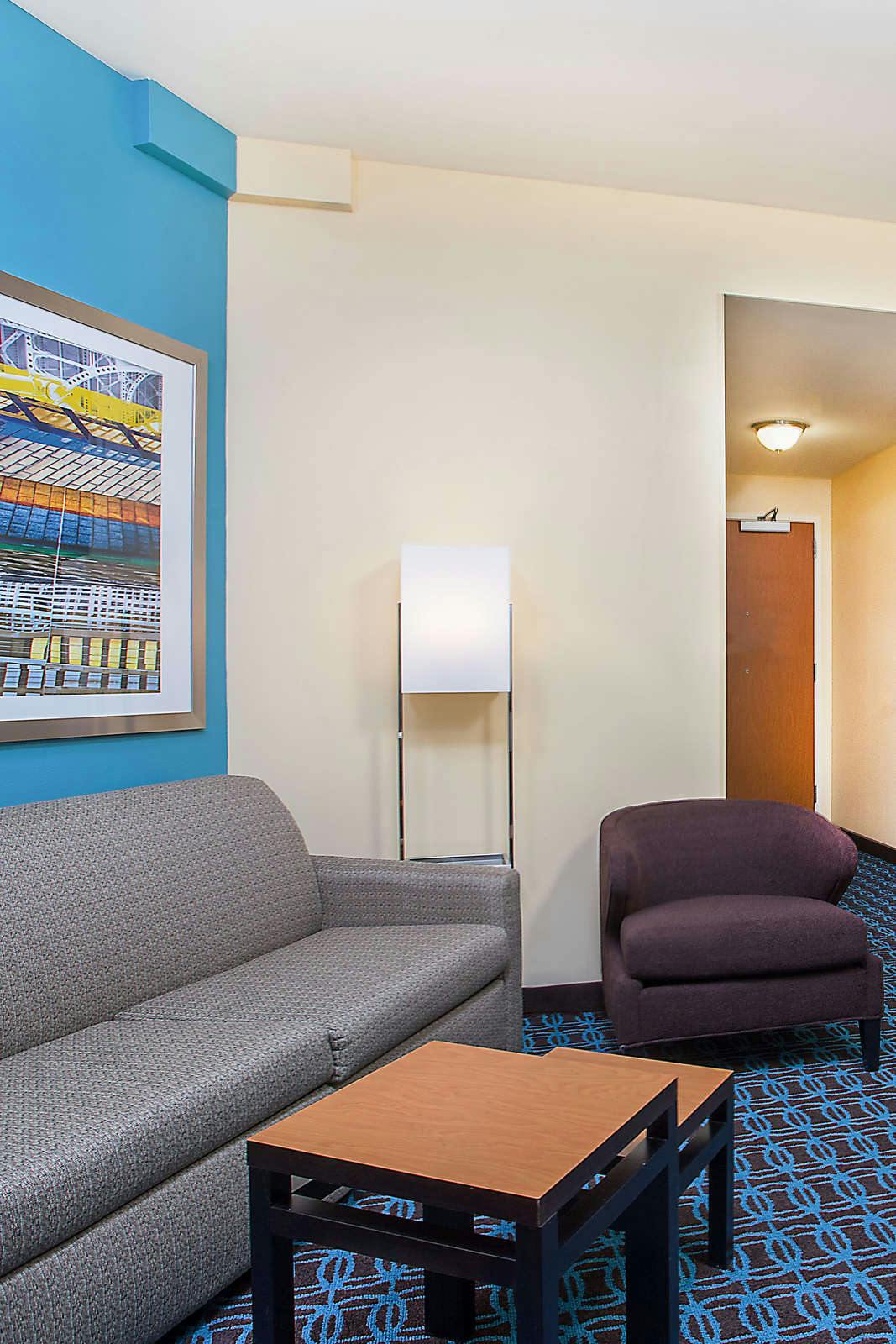 Hotel Fairfield Inn & Suites by Marriott Louisville East photo 4