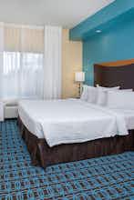 Hotel Fairfield Inn & Suites by Marriott Louisville East photo 2