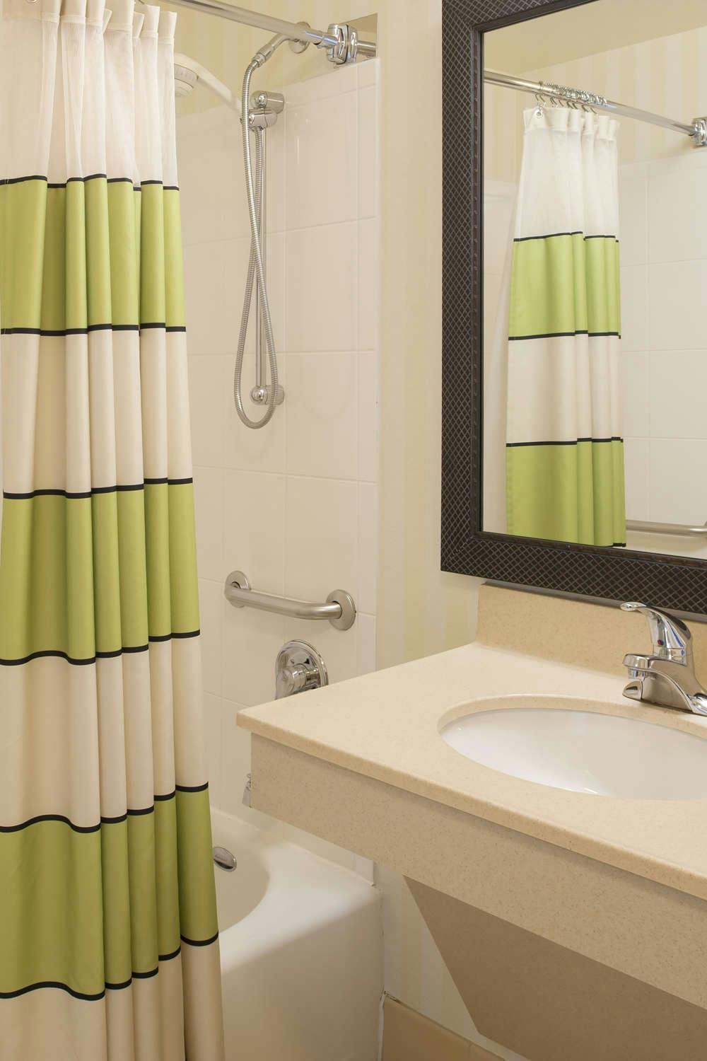 Hotel Fairfield Inn and Suites by Marriott Muskegon Norton Shores photo 4