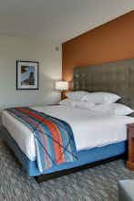 Hotel Drury Inn and Suites Iowa City Coralville photo 1