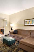 Hotel Embassy Suites by Hilton Denver Downtown Convention Center photo 4