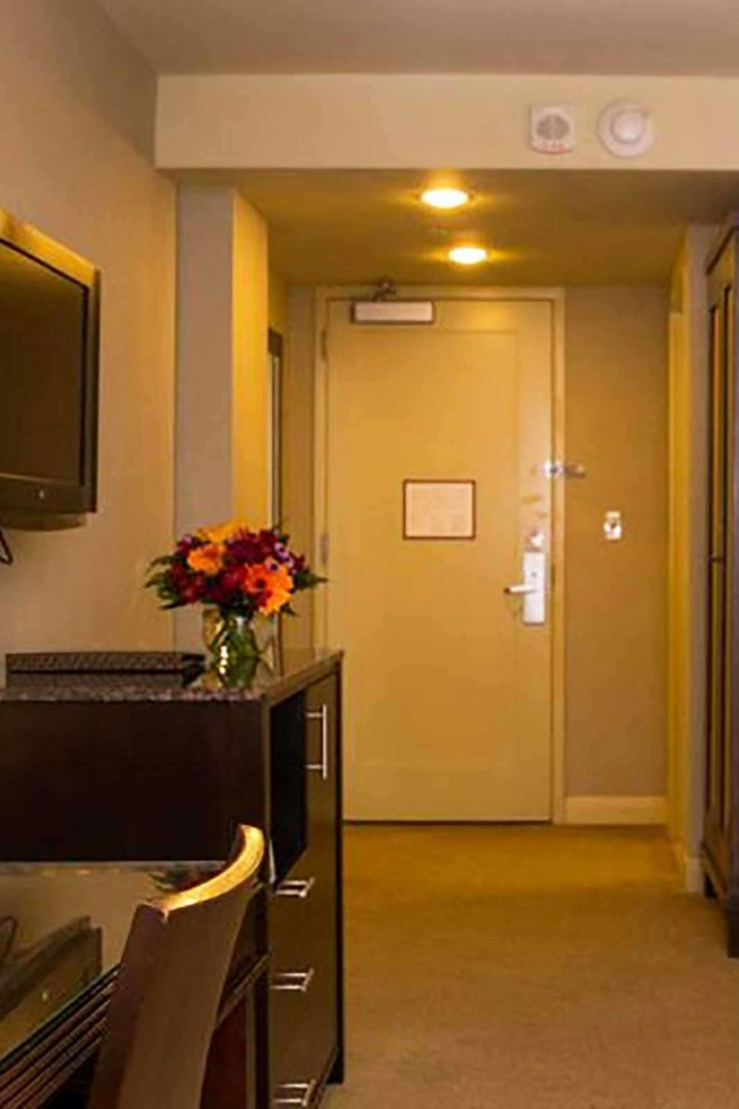 Hotel Isle Casino Hotel - Bettendorf photo 4