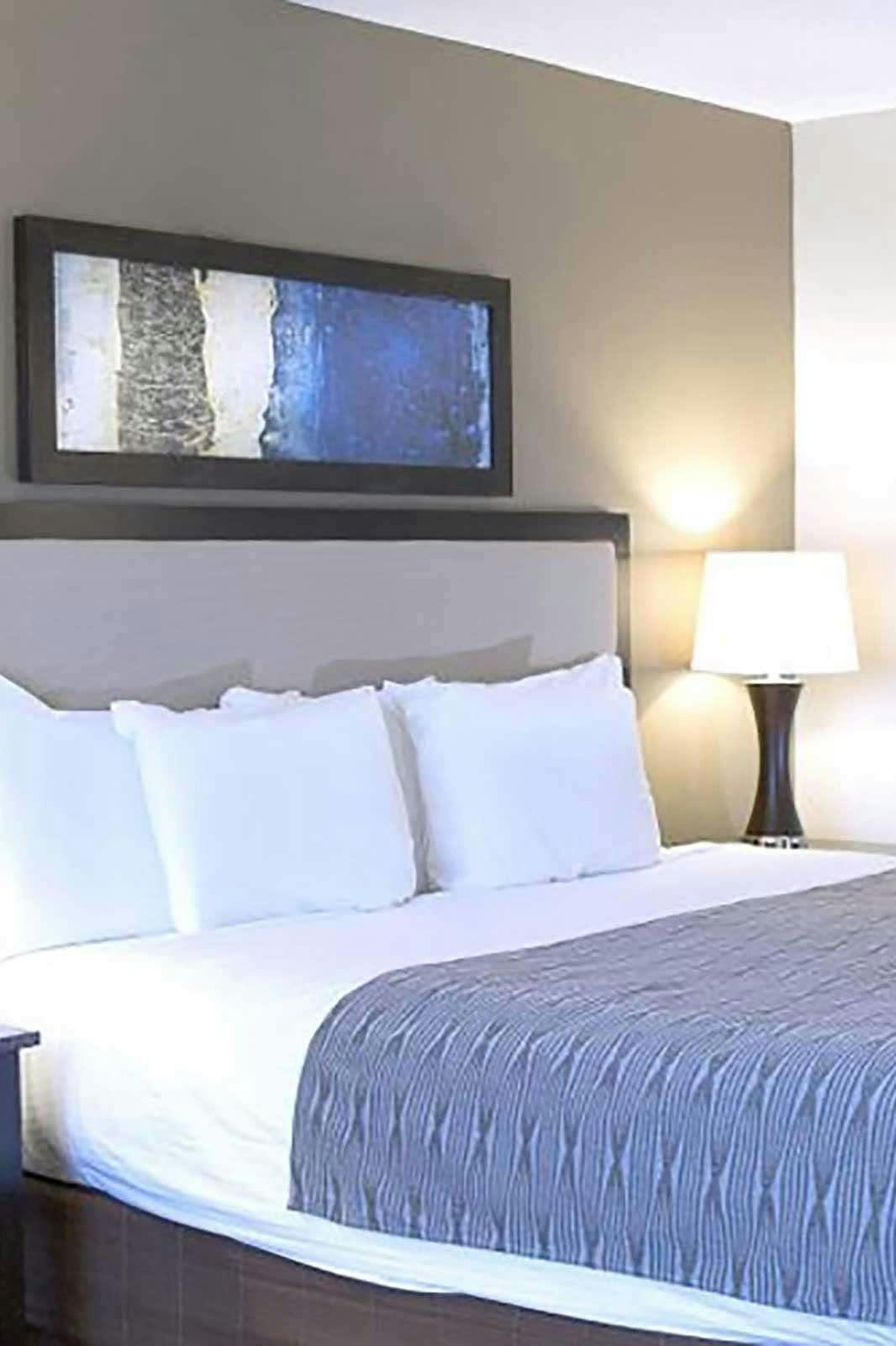 Hotel Isle of Capri Boonville - A Caesars Rewards Destination photo 2