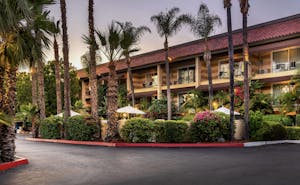 Hotel Pepper Tree Boutique Kitchen Studios – Anaheim
