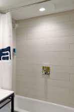 Hotel Aloft Chicago Mag Mile photo 3