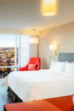 Hotel Fiesta Inn Express Queretaro Constituyentes photo 1