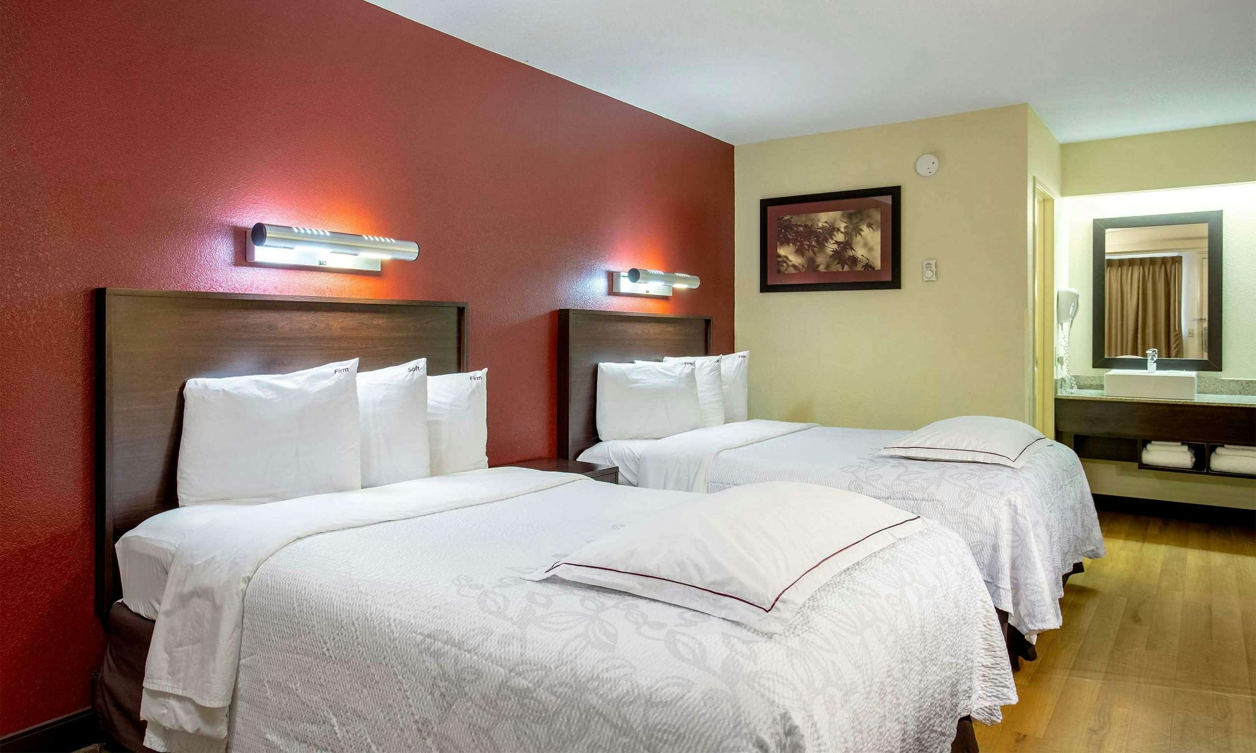 Red Roof Inn St Clairsville - Wheeling West