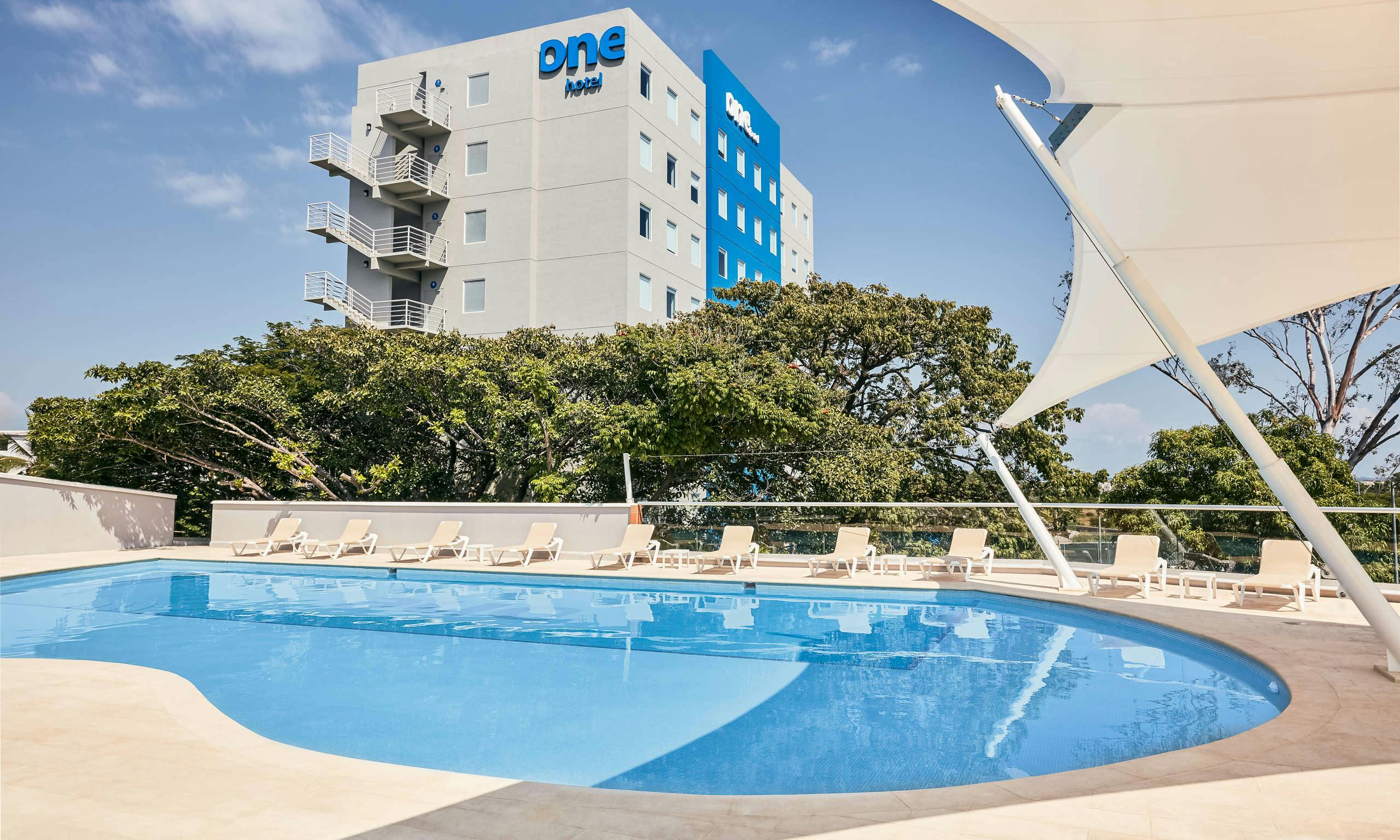 One Acapulco Diamante