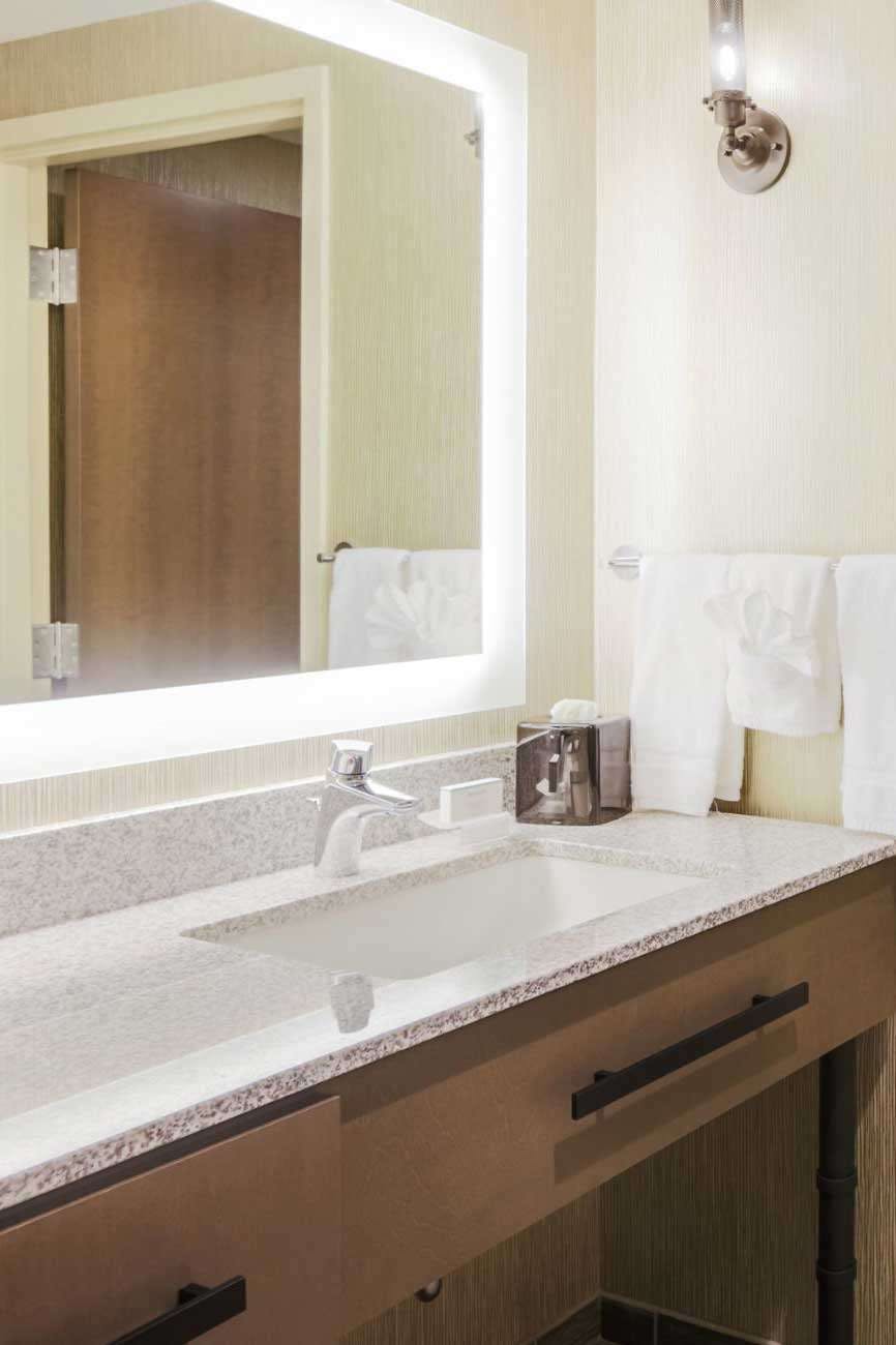 Hotel Homewood Suites by Hilton Charleston Historic District photo 4