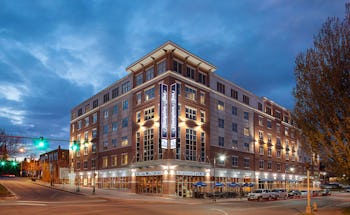 Hampton Inn Portland Downtown-Waterfront