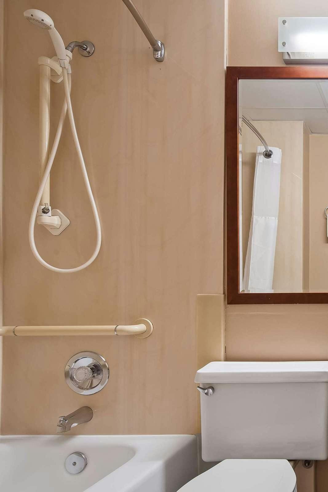 Hotel Best Western Plus The Charles Hotel photo 5