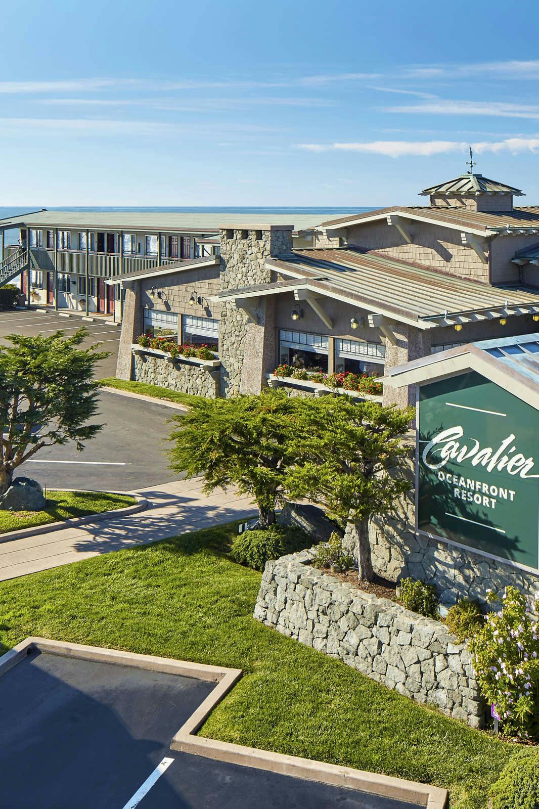 Hotel Cavalier Oceanfront Resort photo 1