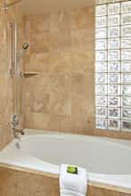 Hotel Cavalier Oceanfront Resort photo 5