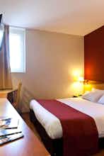 Hotel The Originals City, Hotel Marseille Aeroport photo 1
