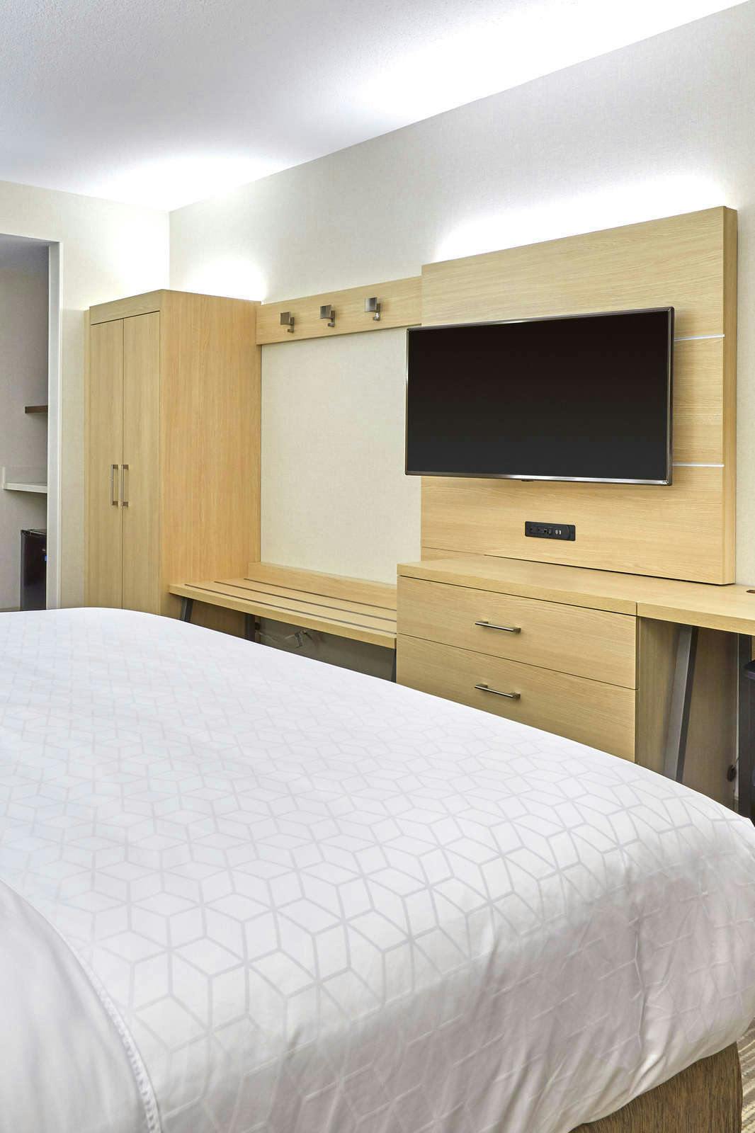 Hotel Holiday Inn Express Eugene Springfield photo 3