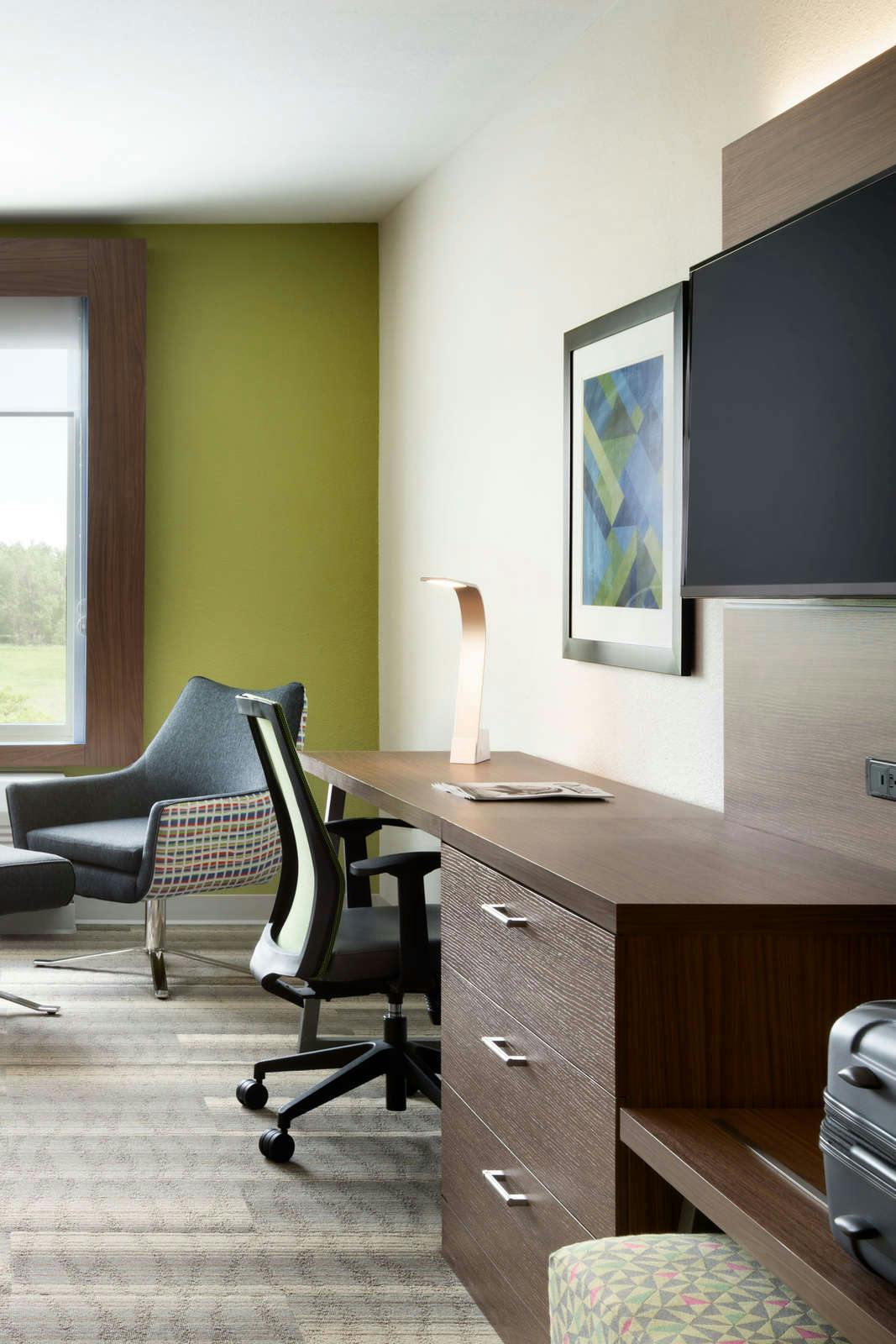 Hotel Holiday Inn Express & Suites Savannah N Port Wentworth photo 4