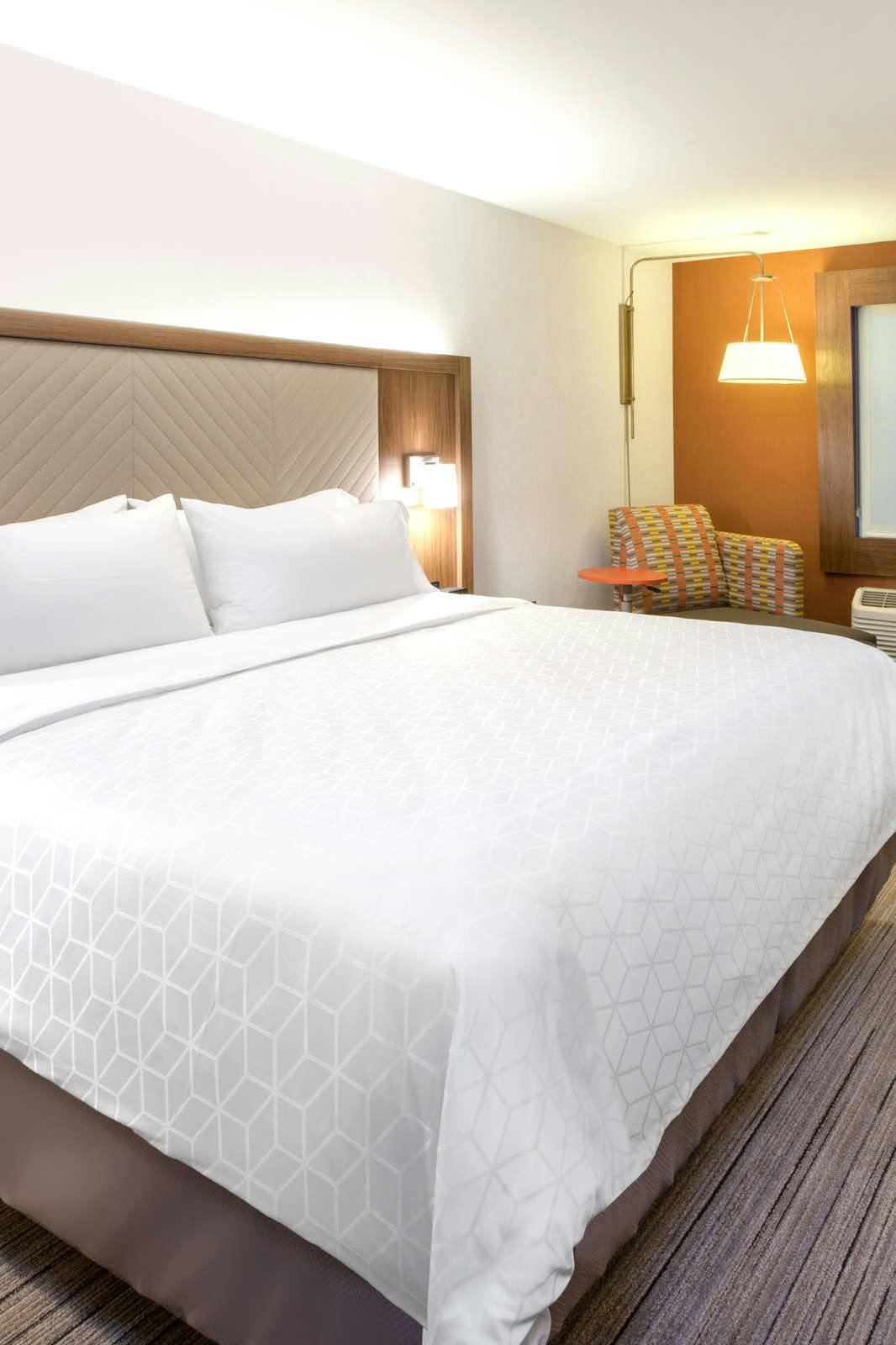 Hotel Holiday Inn Express & Suites Ely photo 2