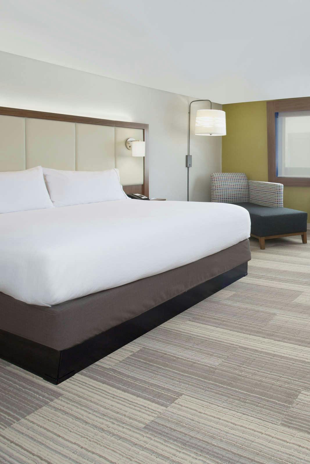 Hotel Holiday Inn Express & Suites Ely photo 3