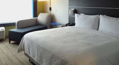Holiday Inn Express & Suites Auburn Downtown