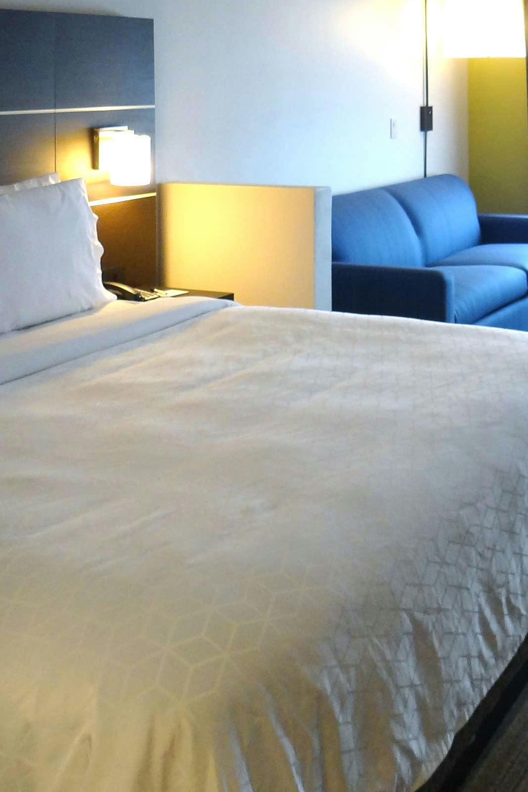 Hotel Holiday Inn Express & Suites Auburn Downtown photo 3