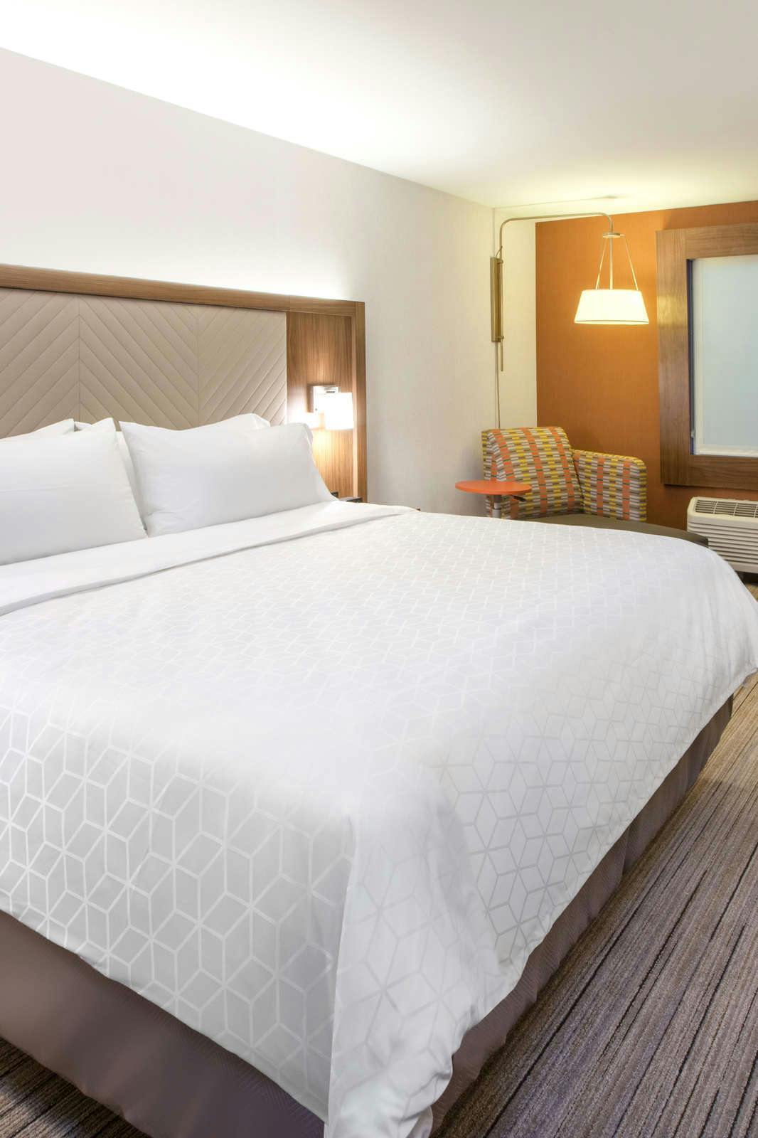 Hotel Holiday Inn Express & Suites Prospect Heights photo 1