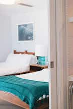 Hotel The Tides Inn photo 2