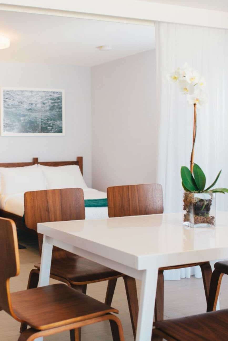 Hotel The Tides Inn photo 1