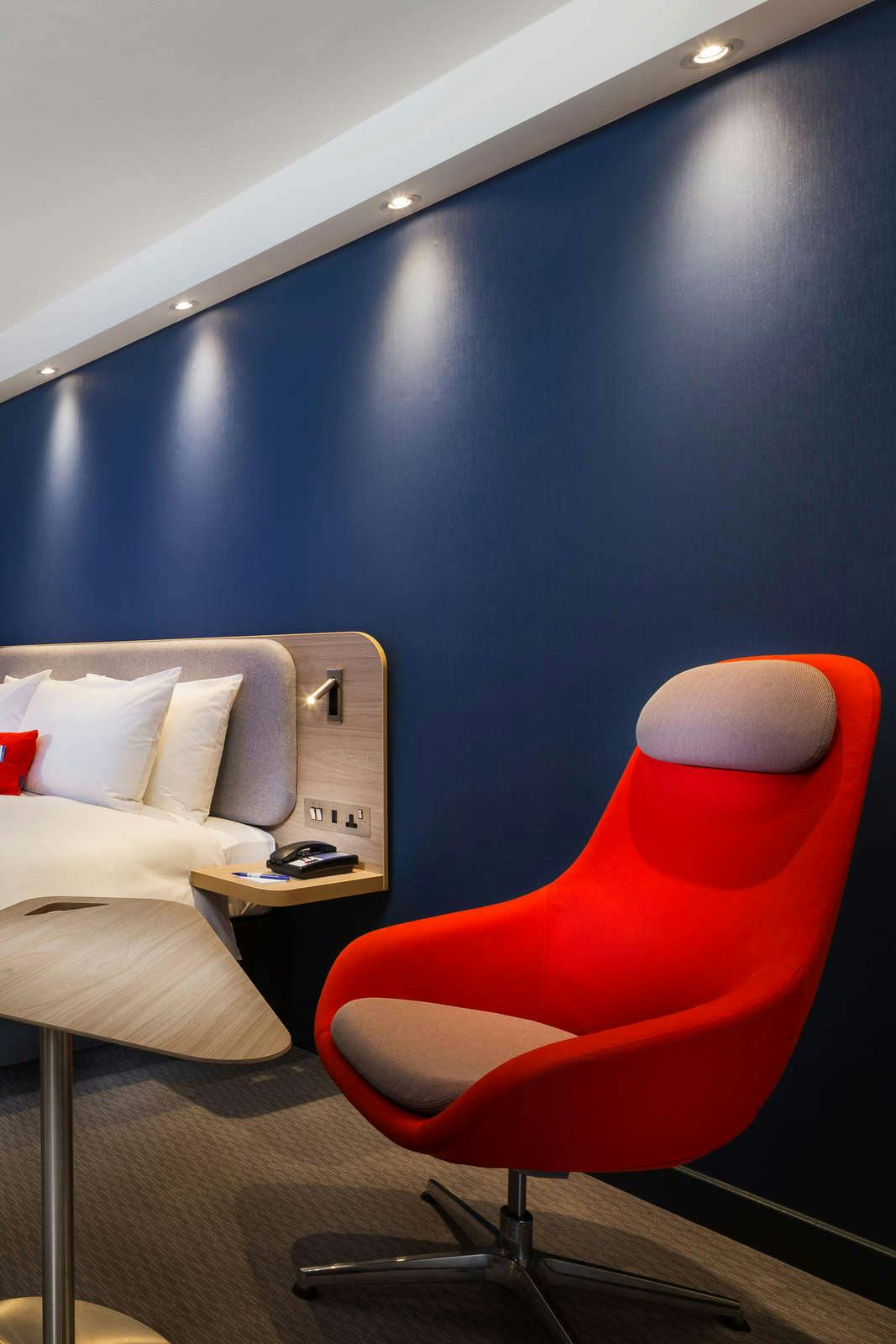 Hotel Holiday Inn Express Wiesbaden photo 4