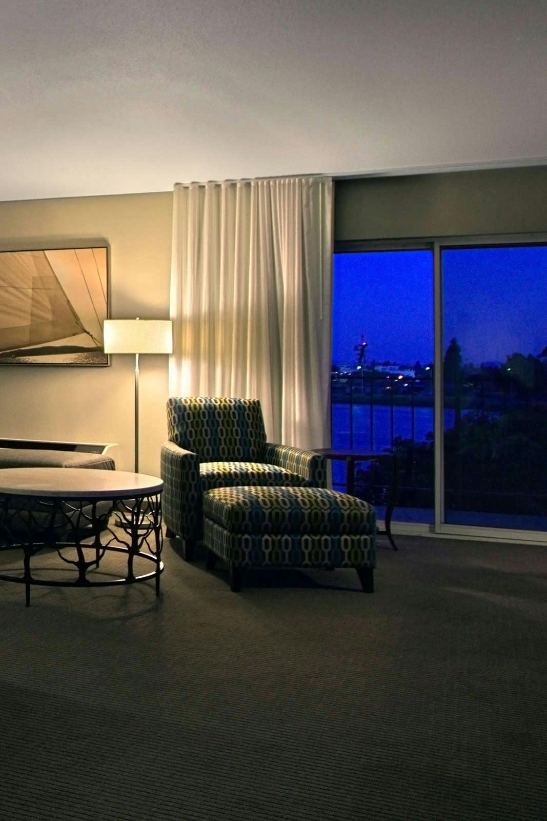 Hotel Executive Inn & Suites photo 5