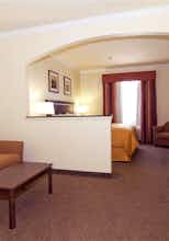 Hotel Comfort Suites Aggieland photo 3