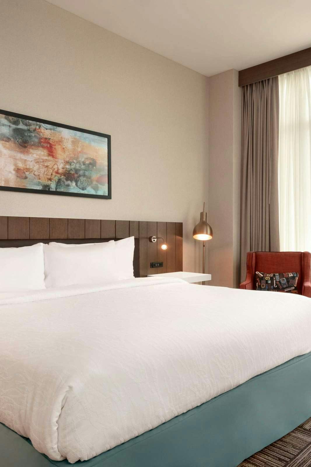 Hilton Garden Inn Chicago Downtown South Loop Chicago Hoteltonight