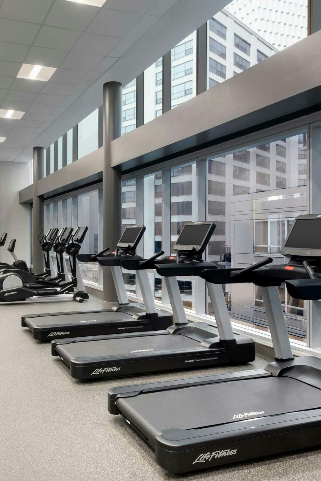 Hilton Garden Inn Chicago Downtown South Loop Chicago Hoteltonight