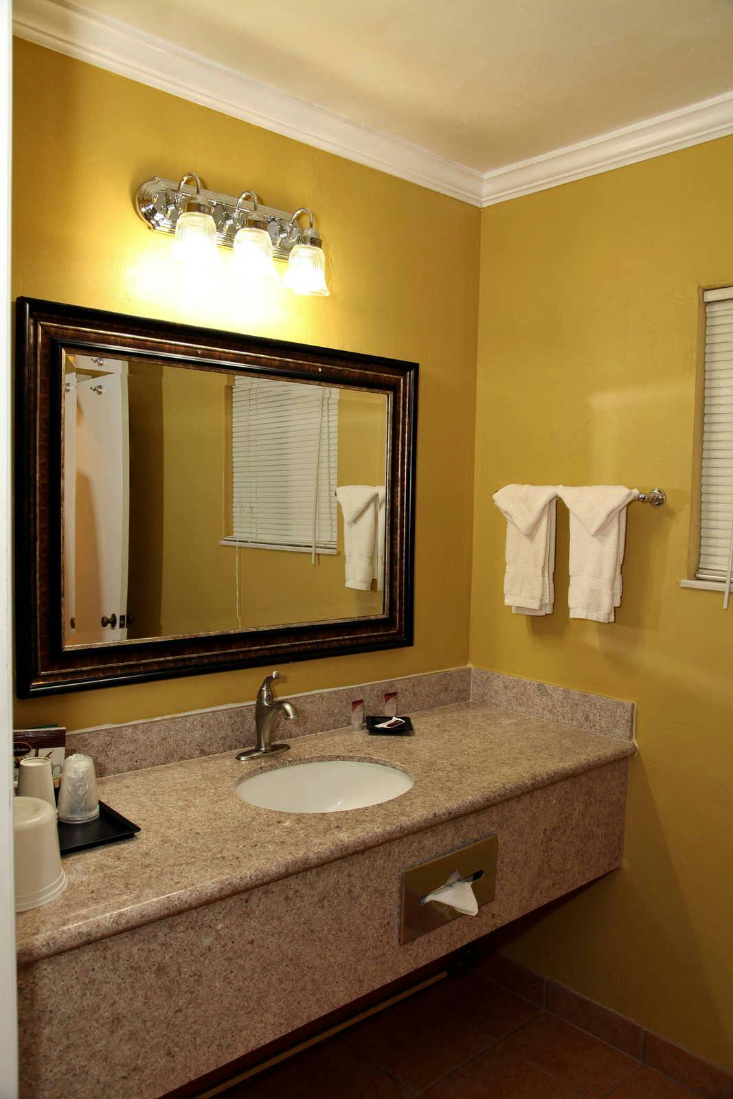 Hotel Inn by the Bay Monterey photo 4