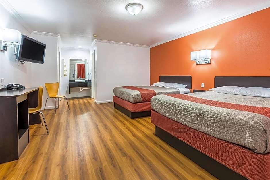 Hotel Motel 6 Tremonton, UT photo 5