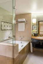 Hotel Sheraton Abu Dhabi Hotel & Resort photo 2