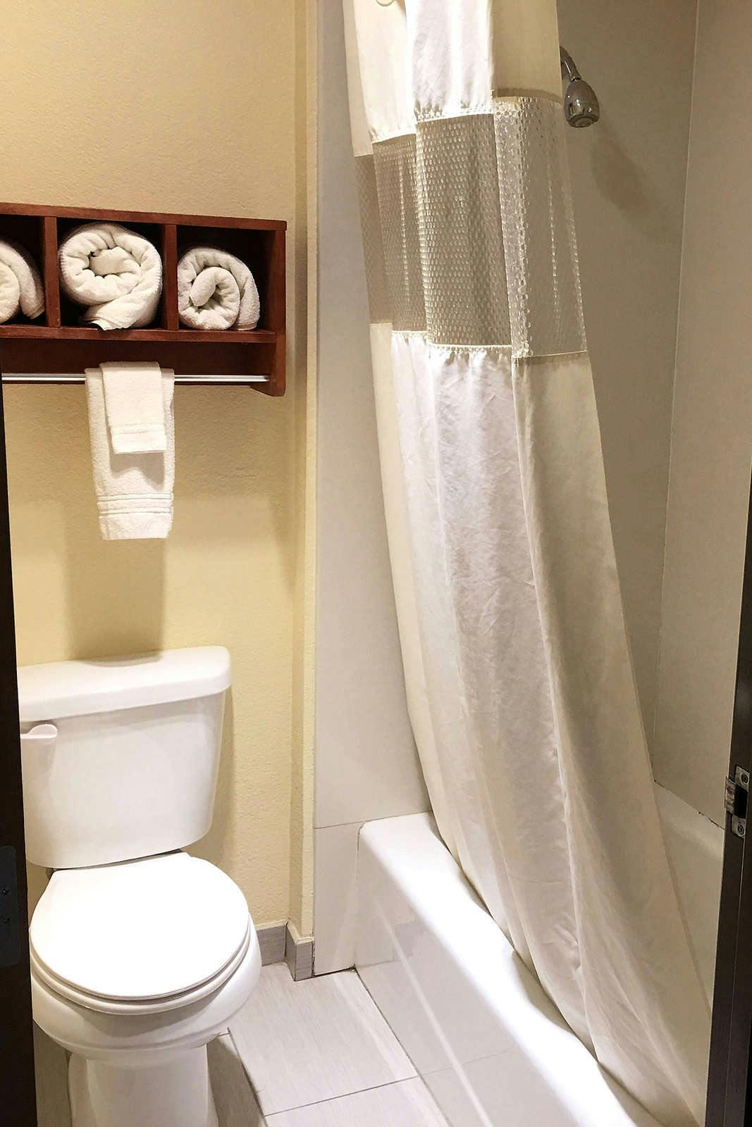 Hotel Yosemite Sierra Inn photo 3