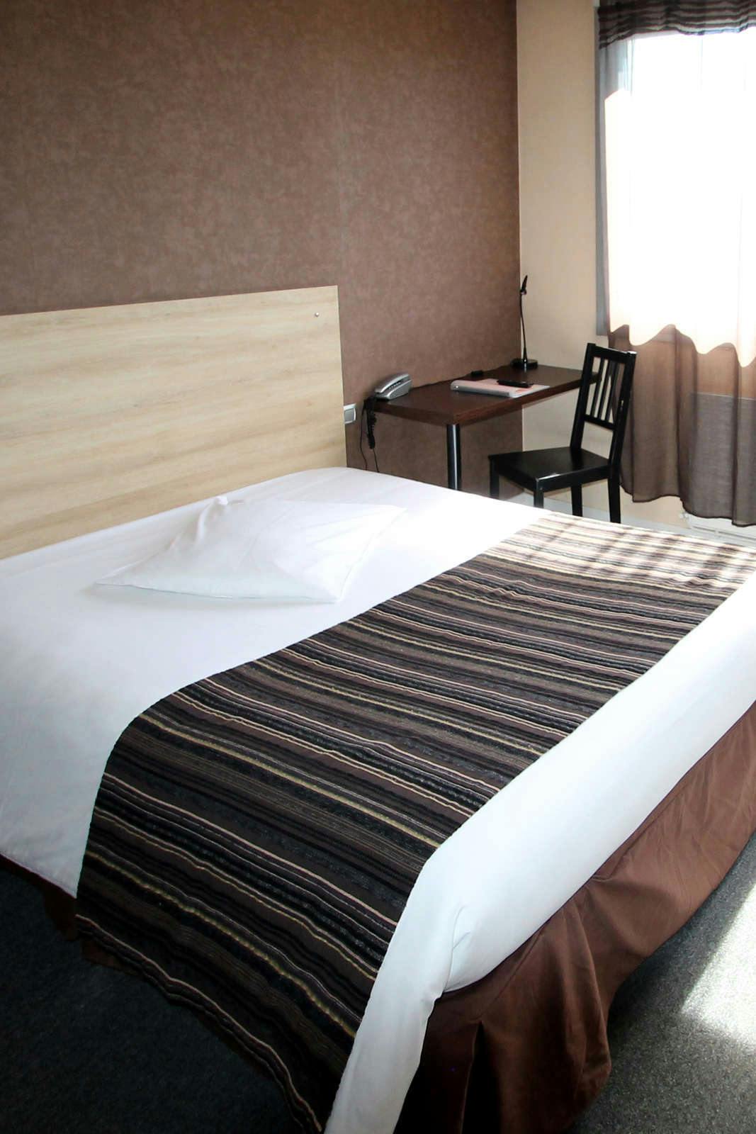 Hotel Adonis Lyon Est Artys Hotel photo 4