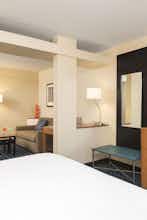 Hotel Hampton Inn Suites Bloomington - Normal photo 2