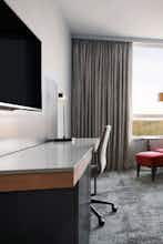 Hotel Loews Chicago O'Hare Hotel photo 3