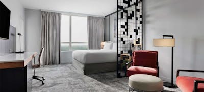 Loews Chicago O'Hare Hotel