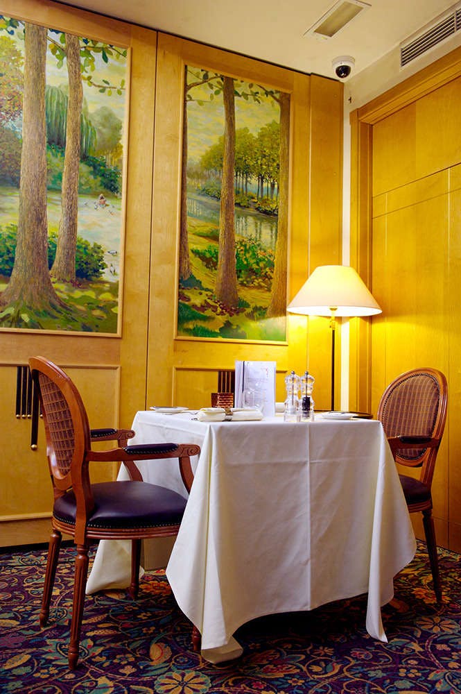 Le Chatelain Boutique Hotel