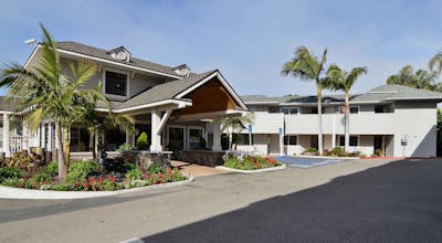 Pismo Lighthouse Suites