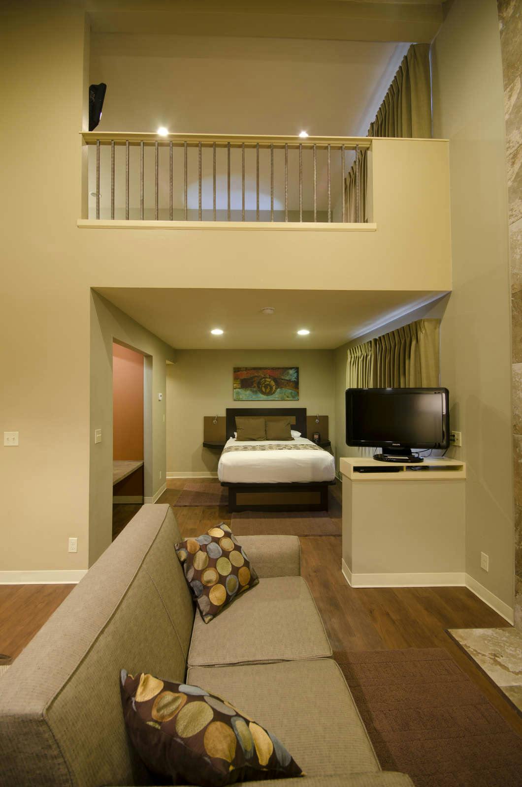 Hotel Hotel at WaterWalk Wichita photo 3